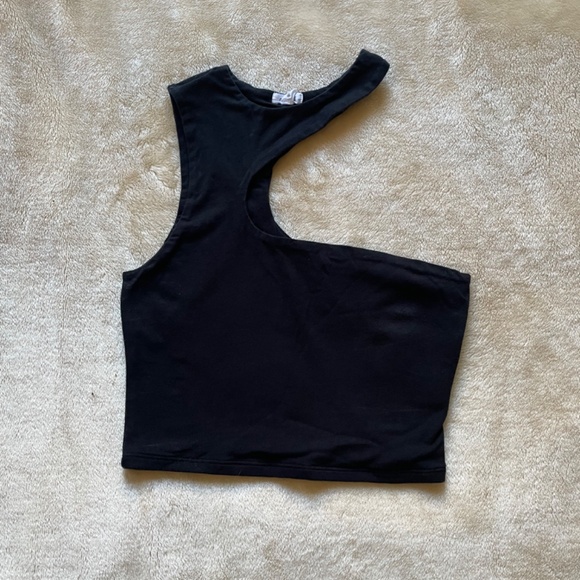 Garage Black One-Shoulder Crop Top - Picture 4 of 6